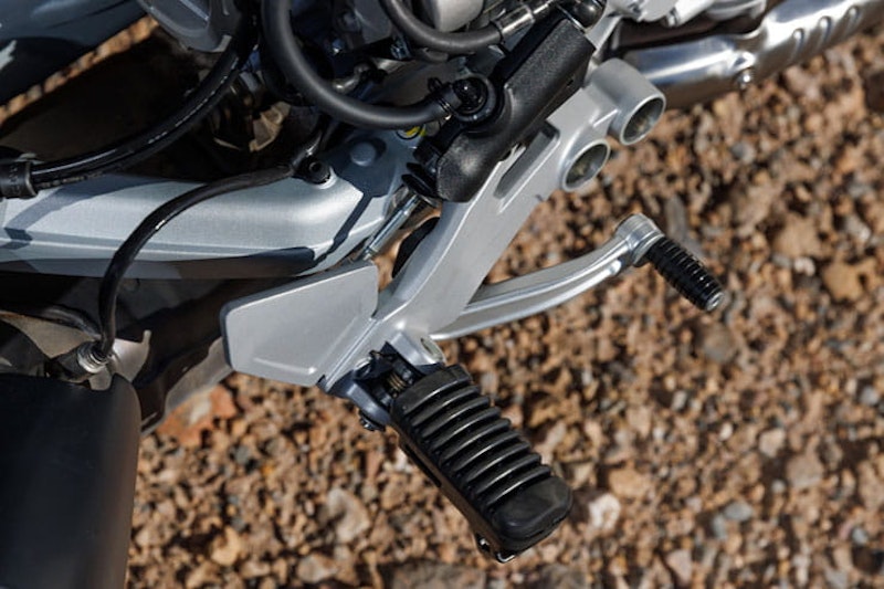 2024 Moto Guzzi Stelvio Review Details Price Spec_17