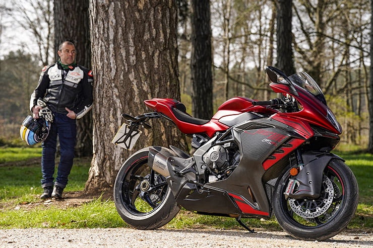 MV Agusta F3RR 2022 Review Price Spec_18