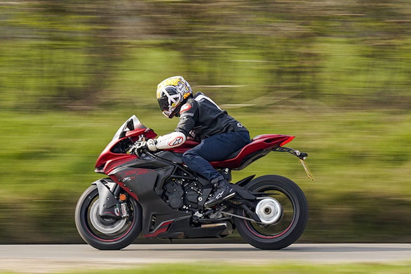 MV Agusta F3RR 2022 Review Price Spec_10