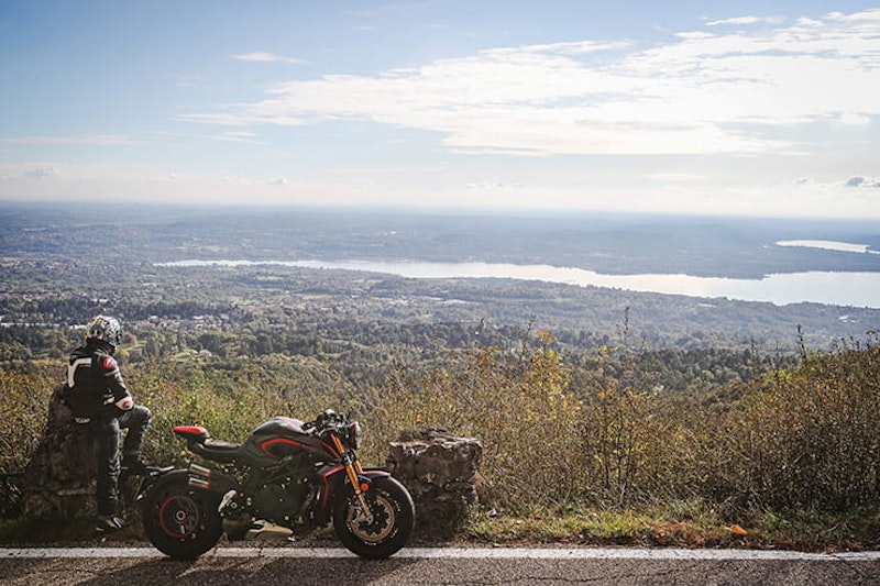 MV Agusta Rush 1000 2020 review price spec_52