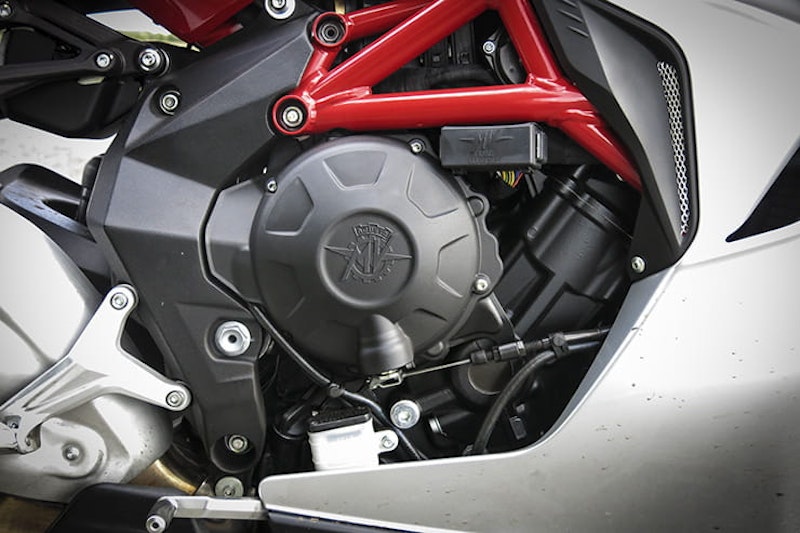 VIDEO: MV Agusta F3 800 (2013-on) road test review
