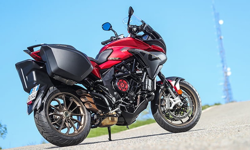 MV Agusta Turismo Veloce 800 Lusso SCS BikeSocial Review