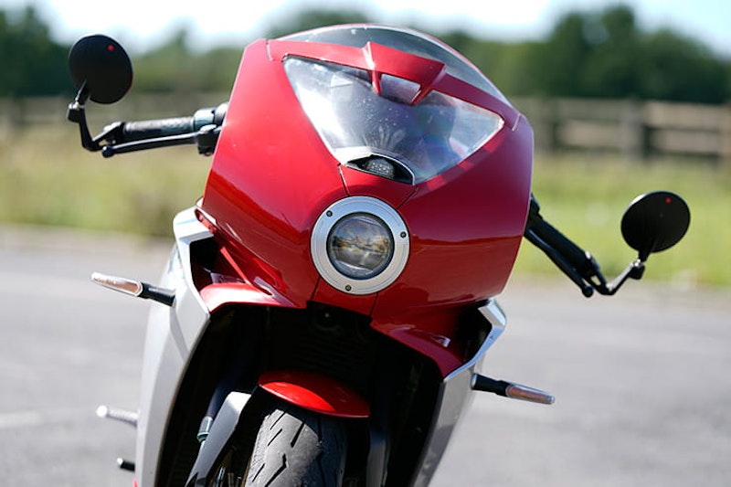 We test MV Agusta’s retro stunner, the Superveloce. New for 2020, based on MV’s sharp handling F3 800 and surely one of the best-looking production bikes ever