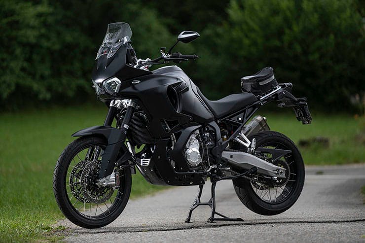 MV Agusta Lucky Explorer 9.5 (2022) - Prototype Review