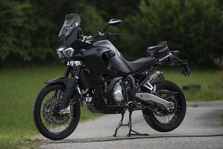 2022 Lucky Explorer 95 Review Price Spec_05