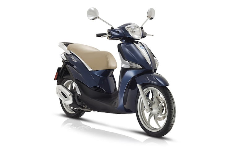 Piaggio Liberty 125 Scooter review price spec (3)
