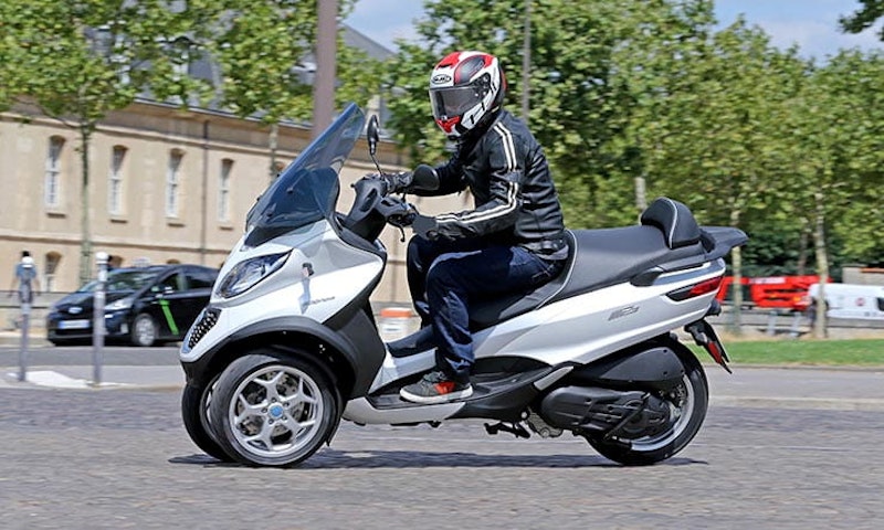 Piaggio MP3 350 and 500 launch report