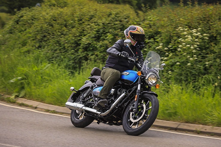 Royal Enfield Meteor 350 2021 Review Price Spec_011