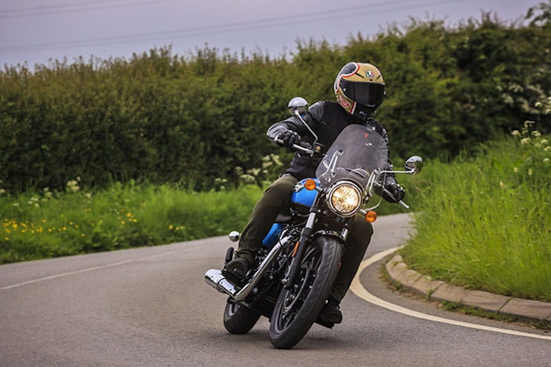 Royal Enfield Meteor 350 2021 Review Price Spec_027