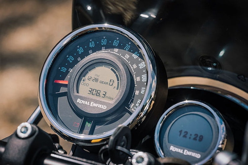 Royal Enfield Meteor 350 2021 Review Price Spec_216