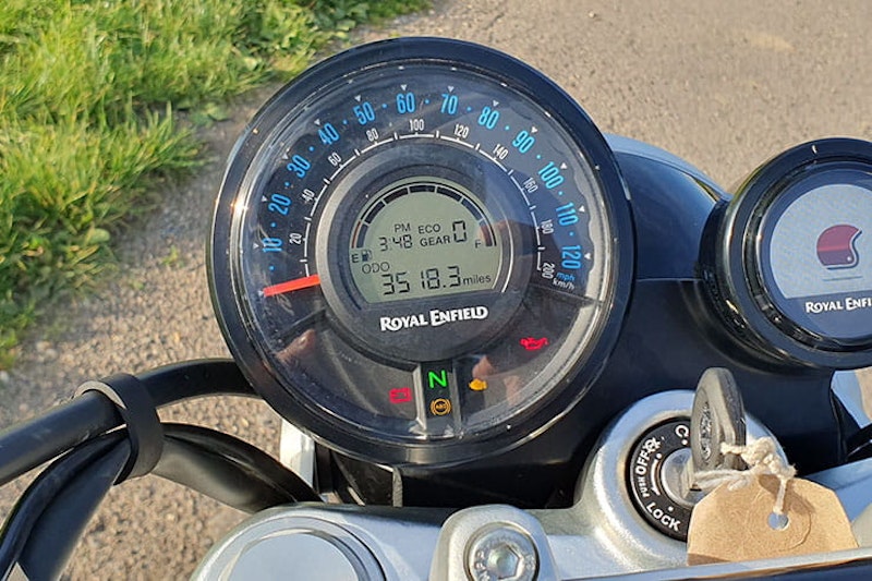 2023 Royal Enfield SuperMeteor 650 Review Details Price Spec_109