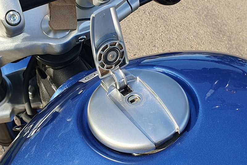 2023 Royal Enfield SuperMeteor 650 Review Details Price Spec_111