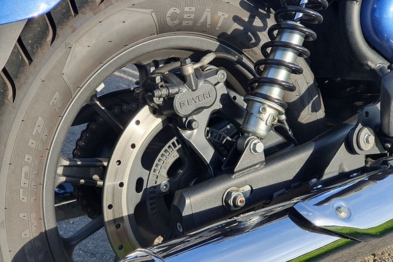 2023 Royal Enfield SuperMeteor 650 Review Details Price Spec_118