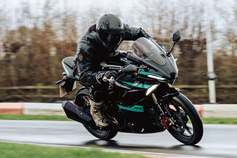 Sinnis GPX125 Review Price Spec_22