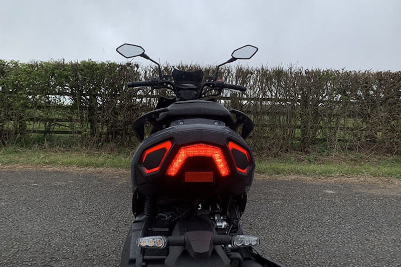 Sinnis Hero-X 2022 Review Price Spec_29