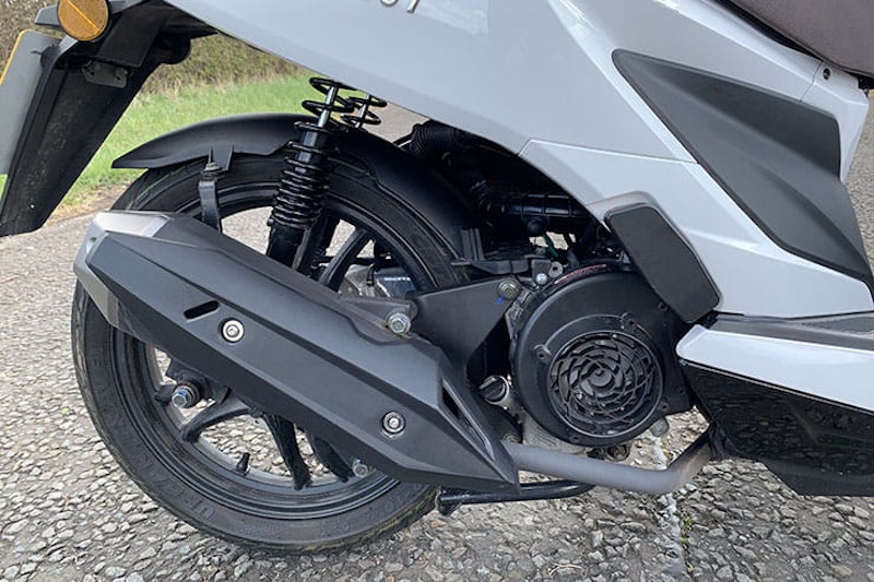 Sinnis Connect 125 Scooter 2022 Review Price Spec_16