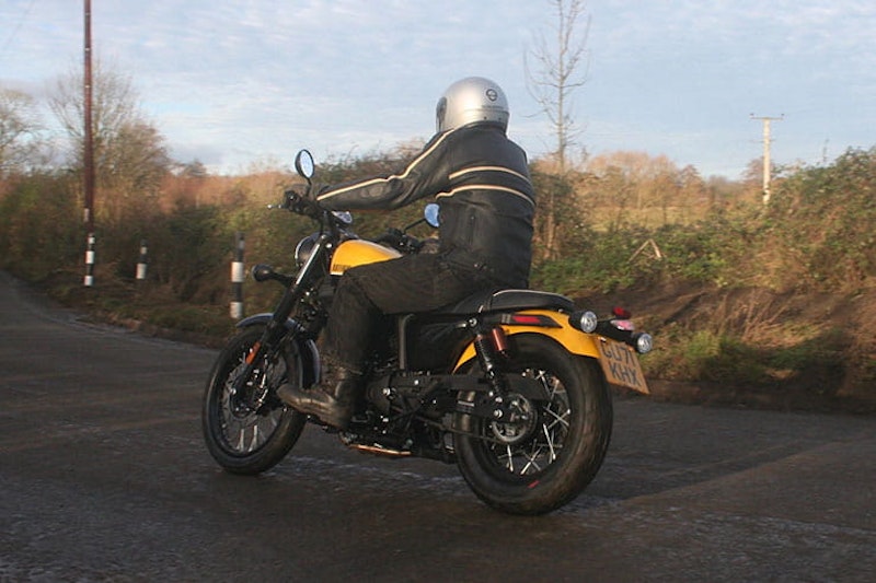 Sinnis Outlaw 2022 Review Price Spec_13