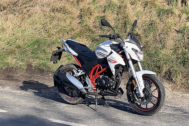 Sinnis’ L-plate streetfighter has funky styling, excellent handling and brakes all for £2199