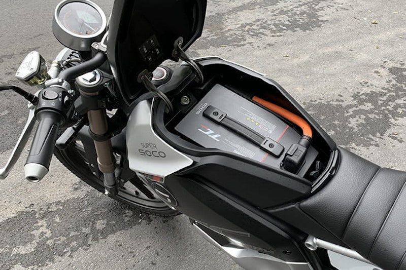 With a removable battery, a top speed of 60mph and a government grant, is the Super Soco a good choice for commuters needing something more than a bicycle?