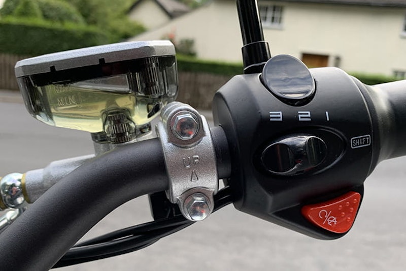 With a removable battery, a top speed of 60mph and a government grant, is the Super Soco a good choice for commuters needing something more than a bicycle?