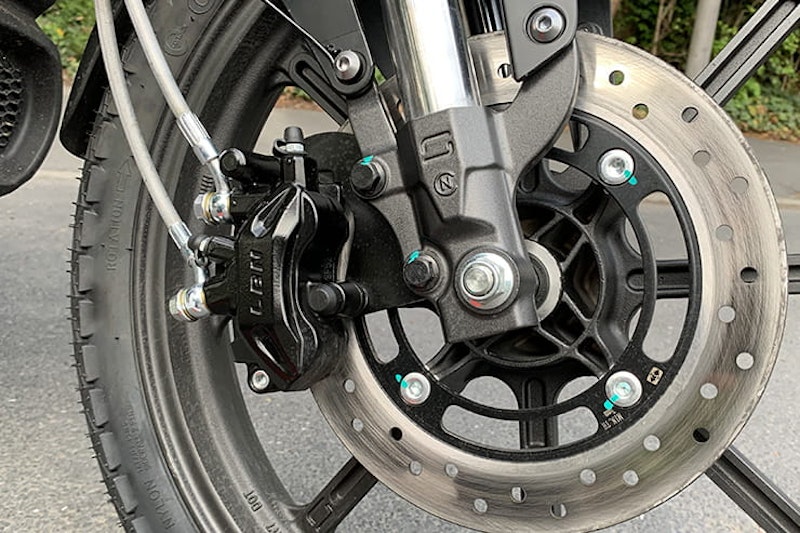 With a removable battery, a top speed of 60mph and a government grant, is the Super Soco a good choice for commuters needing something more than a bicycle?