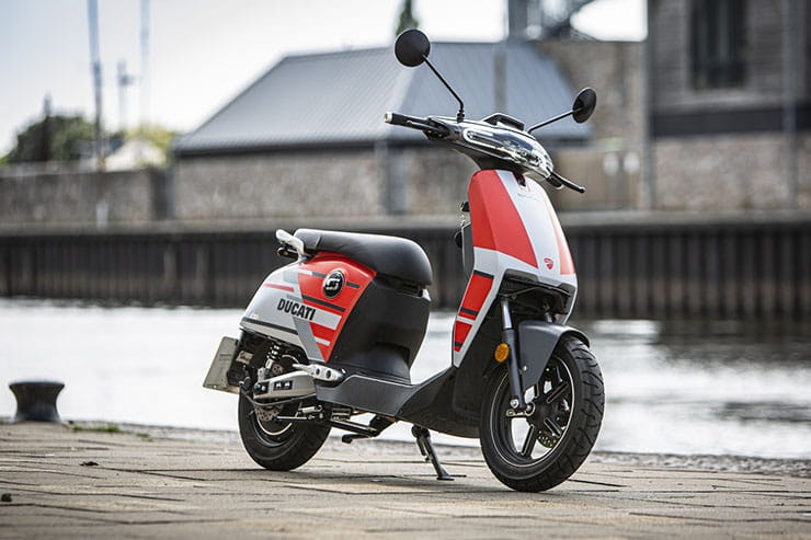 Super Soco CUx Ducati 2021 Review Spec Price_03