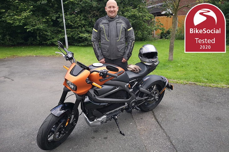 The Shark Evo ES doubles as a full-face and an open-face or jet helmet. But how noisy is it, and how comfortable over 2,000 miles can it be? Full review…