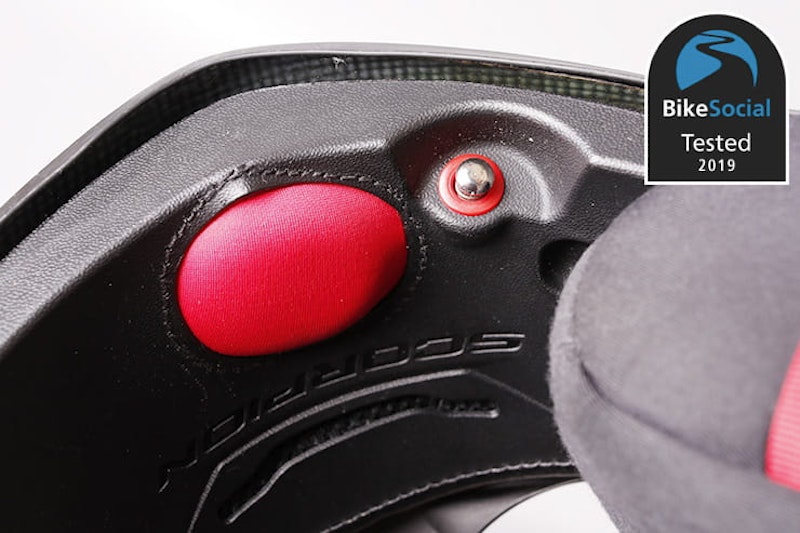 Scorpion EXO-1400 Carbon motorcycle helmet review