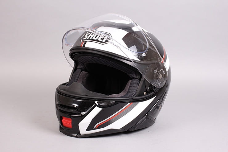 Shoei Neotec II motorcycle helmet review.