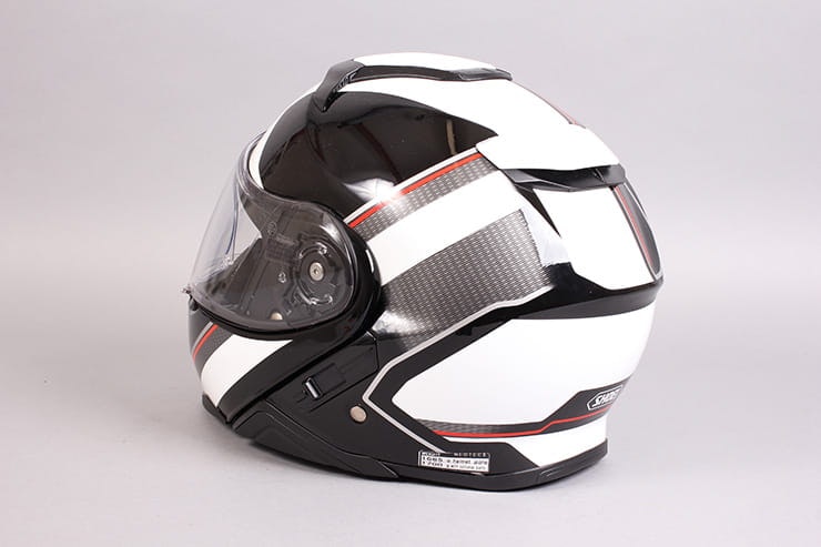 Shoei Neotec II motorcycle helmet review.