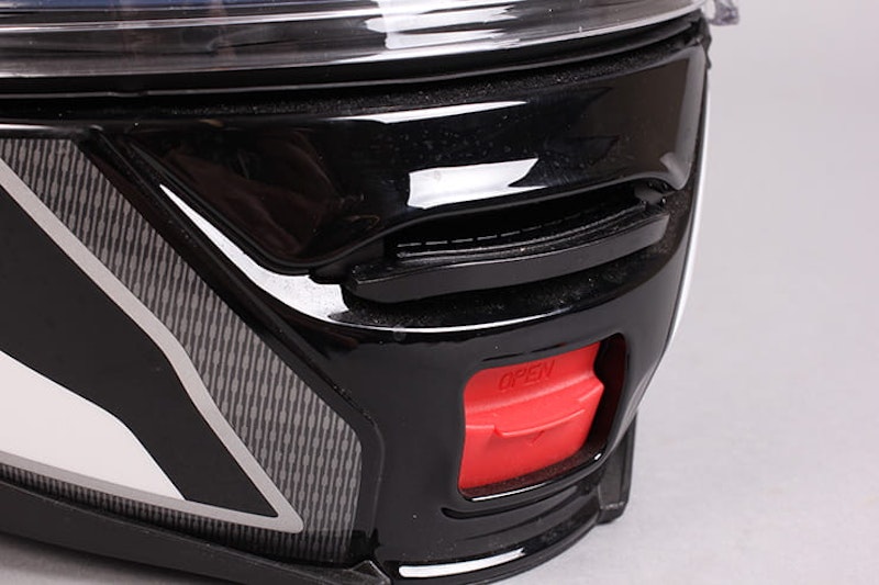 Shoei Neotec II motorcycle helmet review.