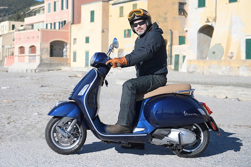 2019 Vespa GTS 300 hpe | Launch review