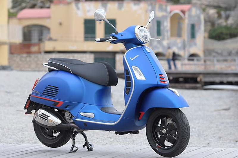 2019 Vespa GTS 300 hpe | Launch review