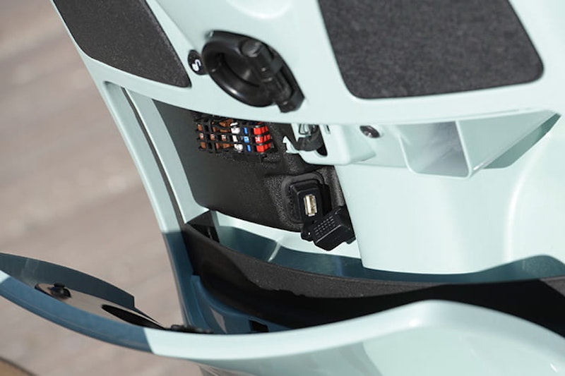 2019 Vespa GTS 300 hpe | Launch review