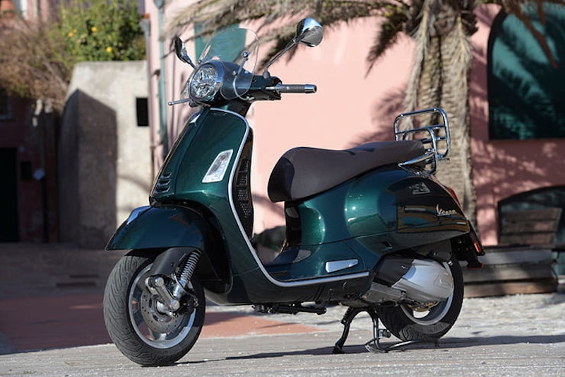 2019 Vespa GTS 300 hpe | Launch review