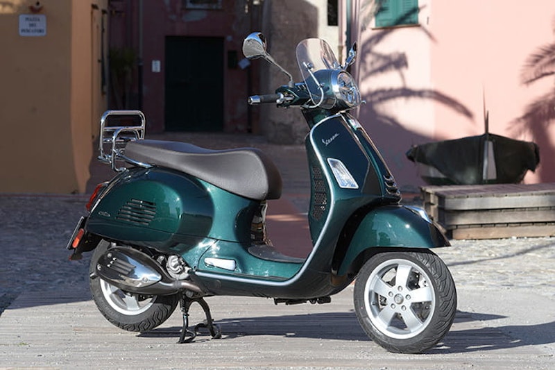 2019 Vespa GTS 300 hpe | Launch review