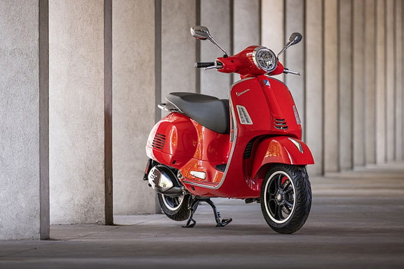 2023 Vespa GTS 300 Review Price Spec_01