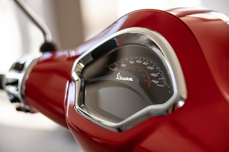 2023 Vespa GTS 300 Review Price Spec_03
