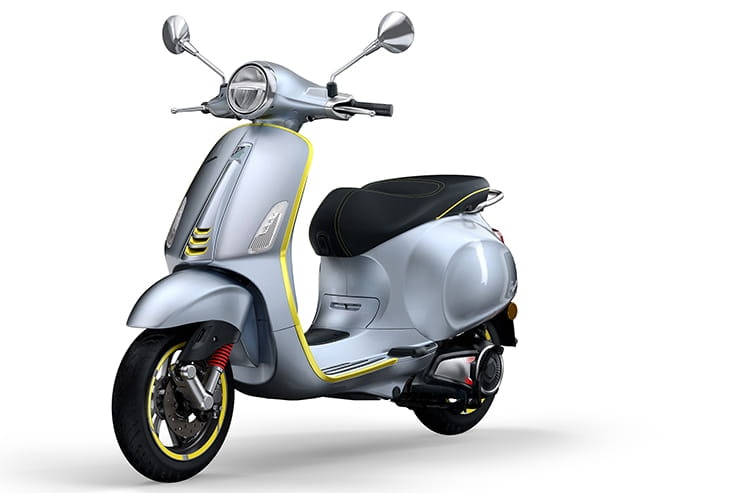 Vespa Elettrica 2021 Review Price Spec_05