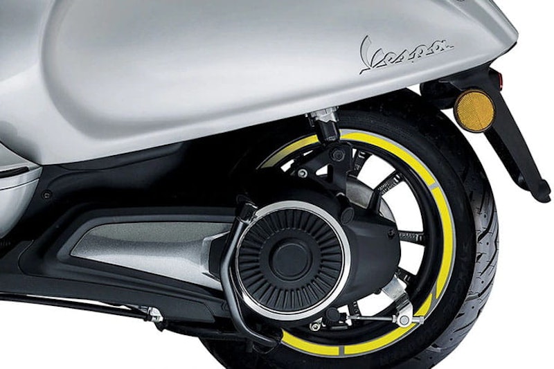 Vespa Elettrica 2021 Review Price Spec_14