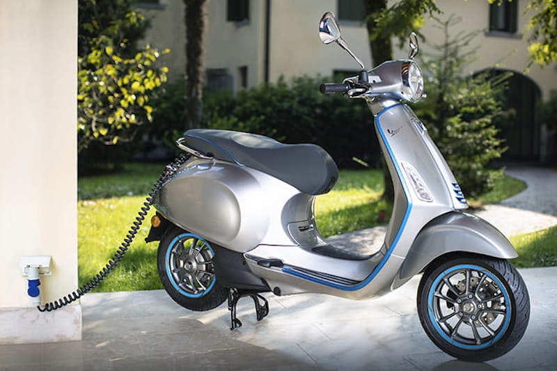 Vespa Elettrica 2021 Review Price Spec_16