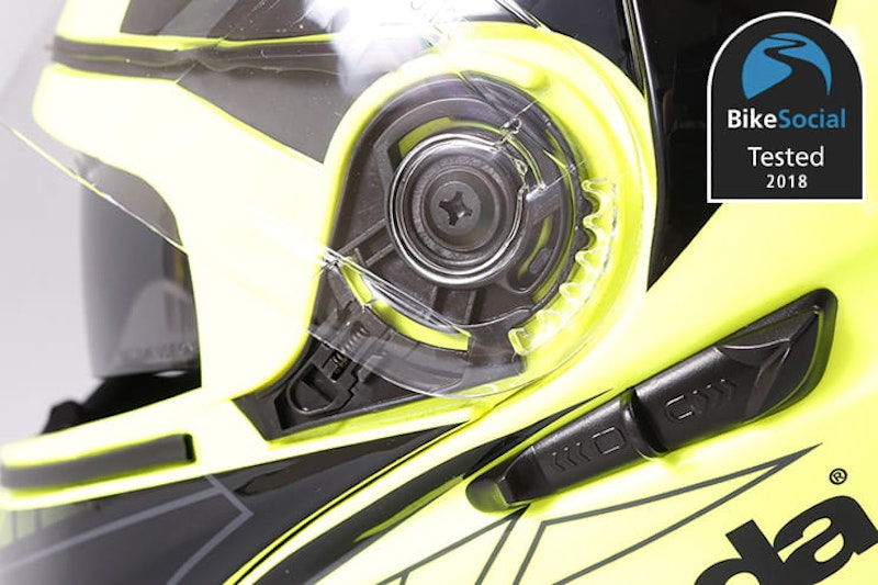 Tested: Spada Reveal motorcycle helmet review