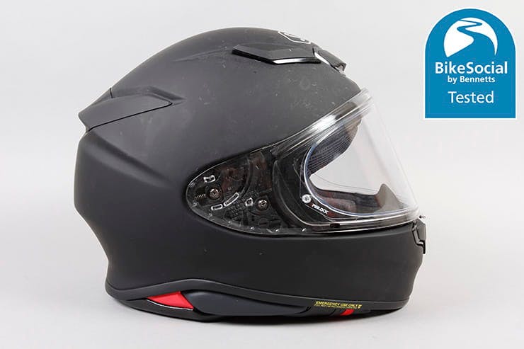 SHOEI NXR2 (Z-8) MURAL Lサイズ Shoei NXR2 review | ECE22.06 SHOEI NXR2 (Z-8) MURAL Lサイズ Shoei NXR2 review | ECE22.06