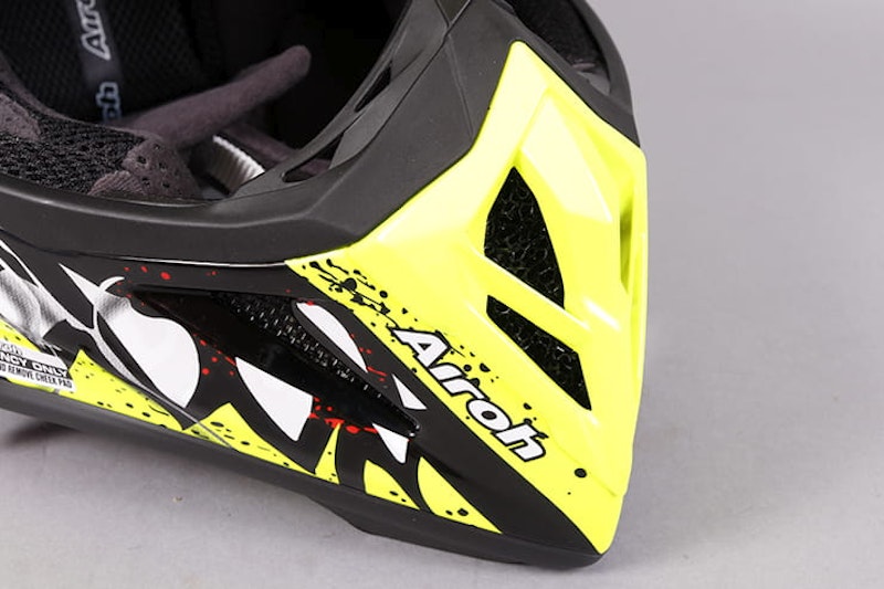 Airoh Aviator 2.2 MX lid review