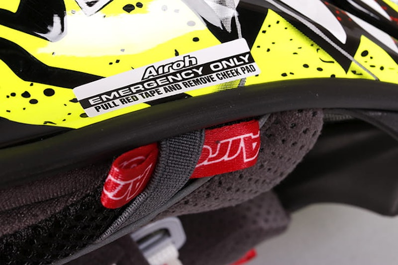 Airoh Aviator 2.2 MX lid review