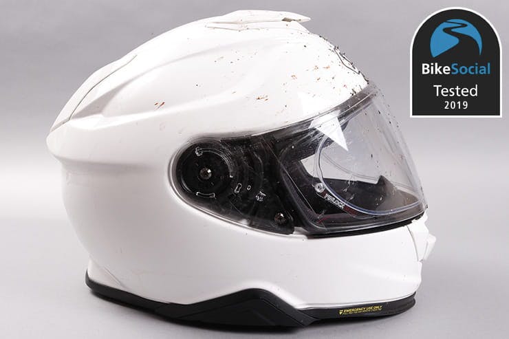 SHOEI gt air2ホワイト Shoei GT-Air II Review: Sport-Touring Motorcycle Helmet