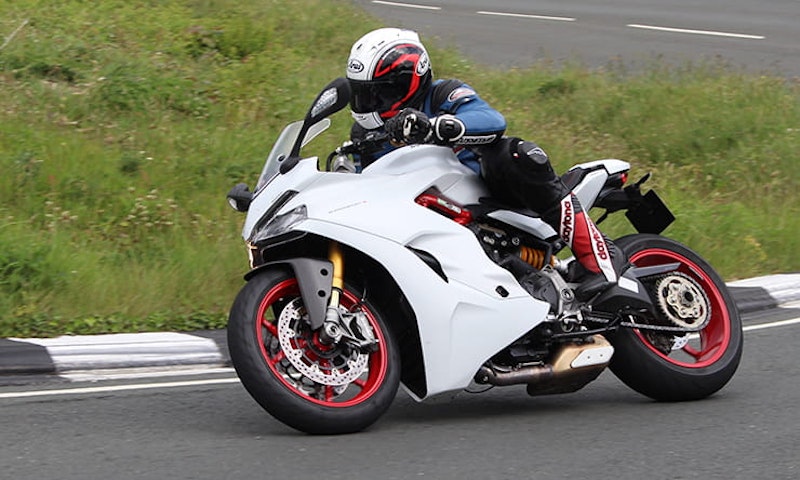 Kushitani leathers review BikeSocial review