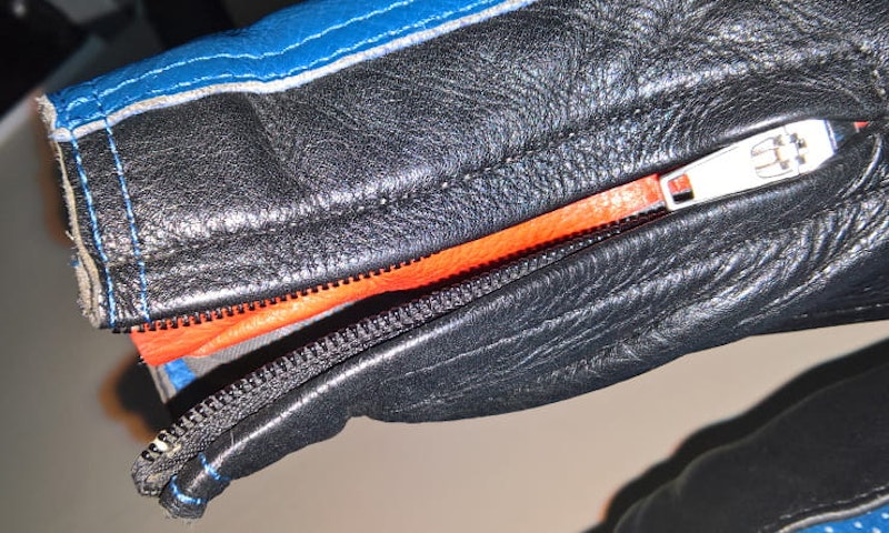 Kushitani leathers review BikeSocial review