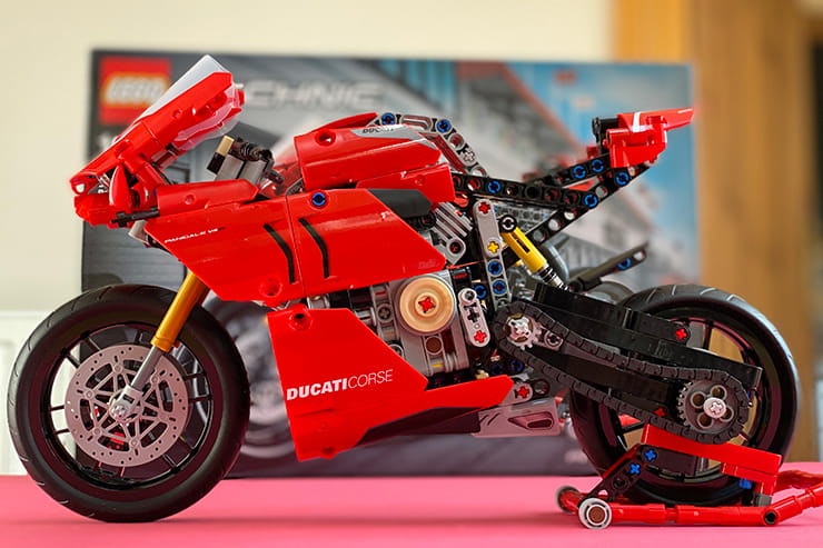 £55 for 646-pieces that come together to represent the £35k sportsbike seems good value. Here’s how the build went, with video