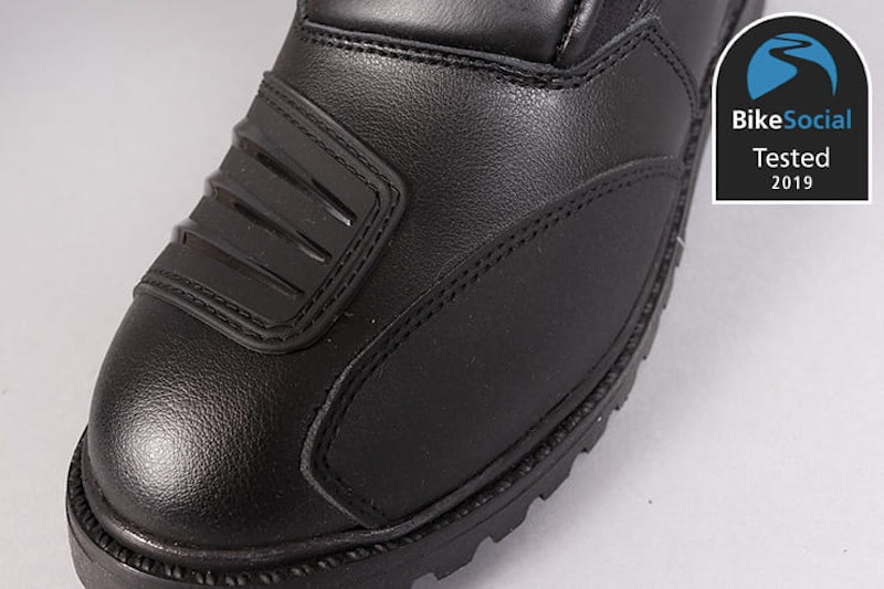 Tested: Duchinni Quest motorcycle boots review